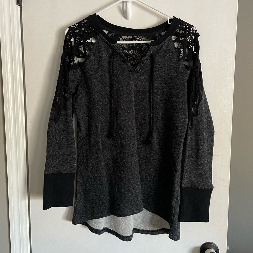 Lightweight Sweatshirt With Lace